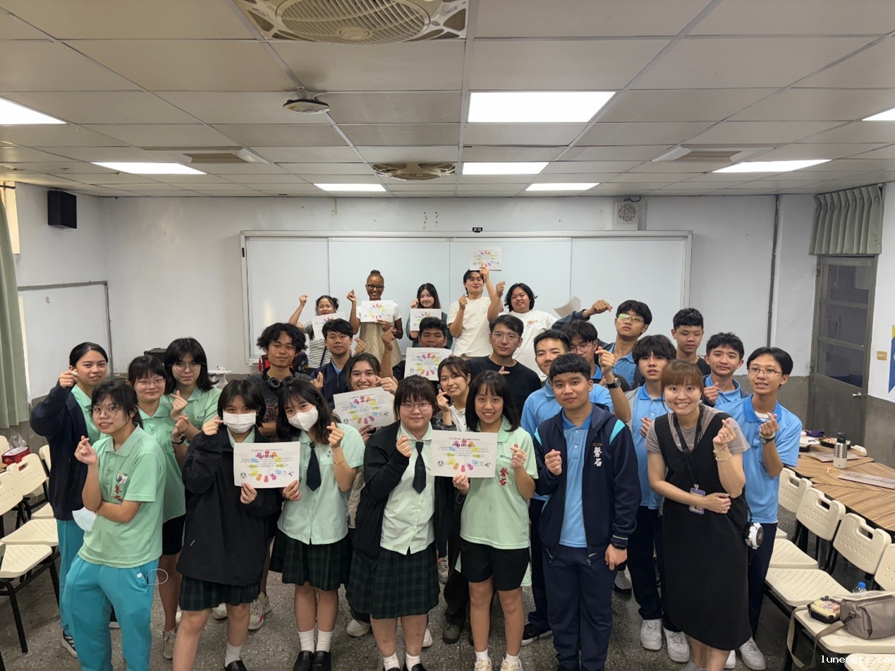 韦德betvlctor攜手磐石高中辦理「大手牽小手」計畫：以美食與創意共築國際友誼與永續未來